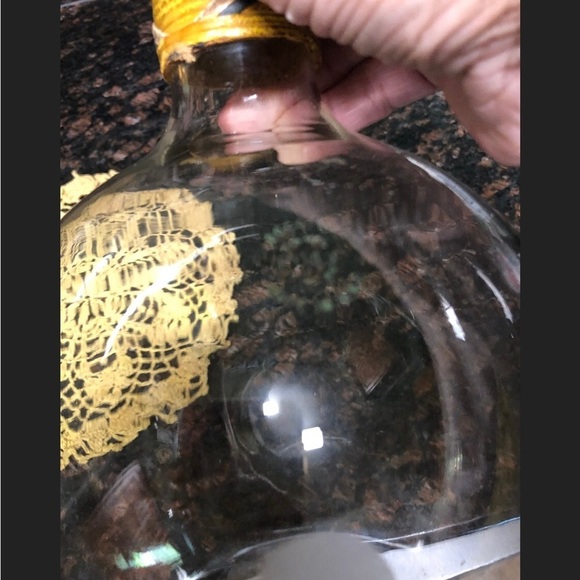 Vintage Pyrex Carafe - Picture 3 of 8